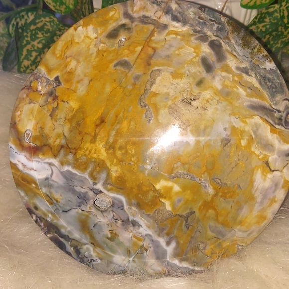 **** SALE**** Crazy Lace Agate Crystal Healing Bowl. FREE Shipping over $100 - Picture 6 of 6